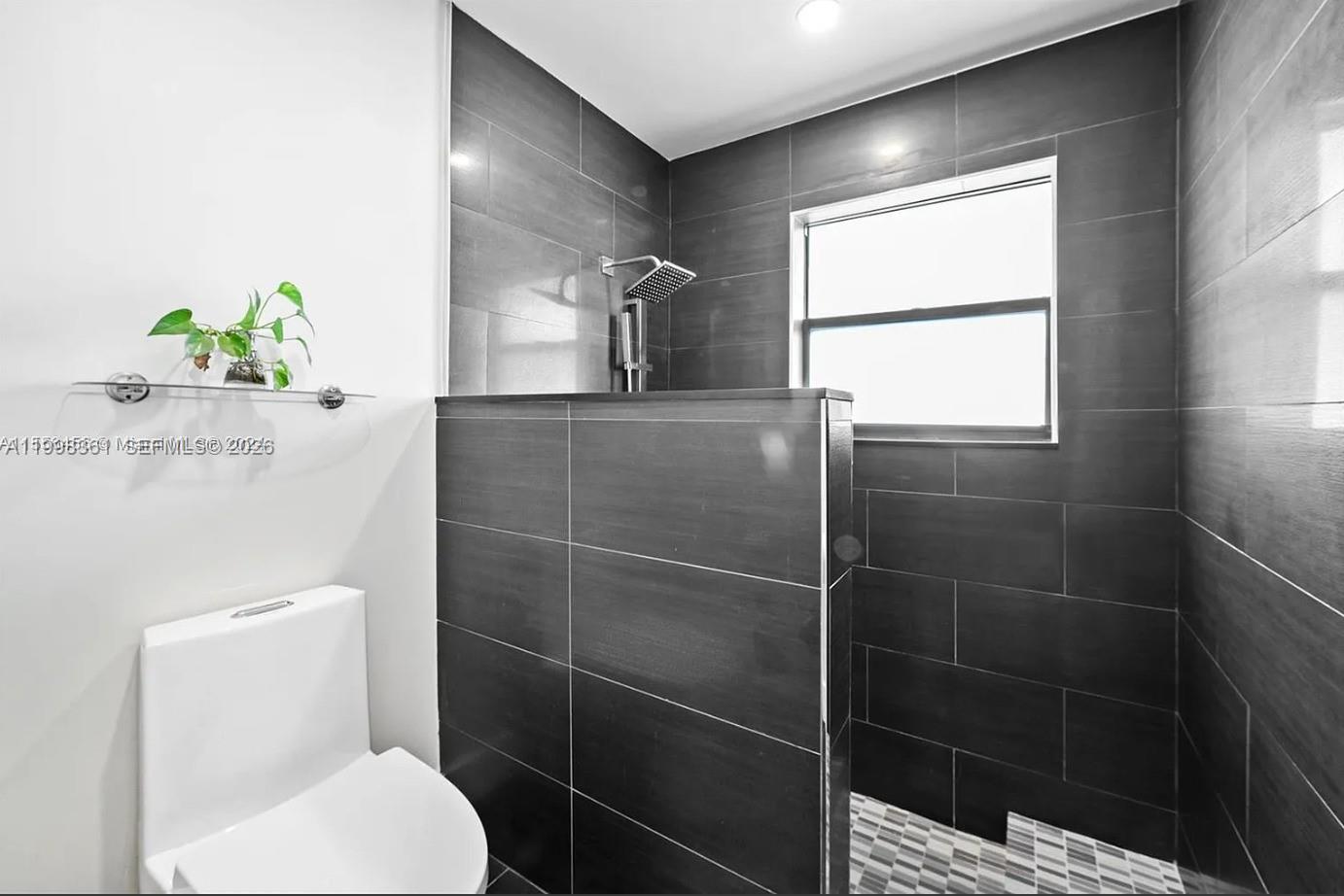 COUNTRY ISLES - Residential Lease