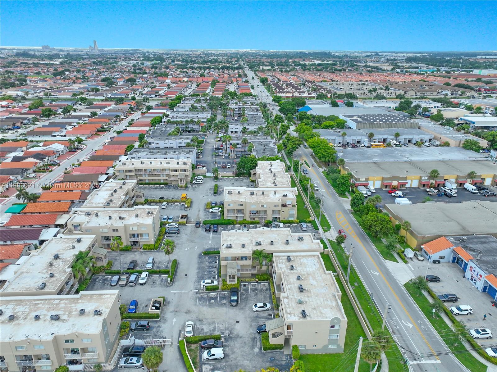 EL PARAISO AT HIALEAH CON - Residential