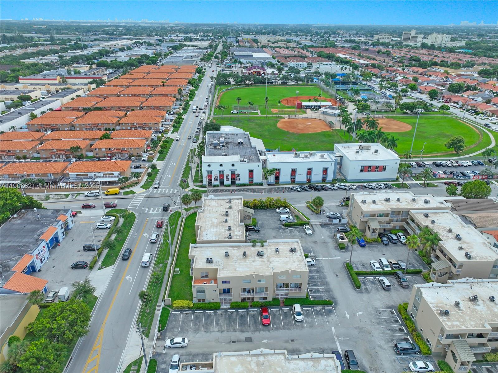 EL PARAISO AT HIALEAH CON - Residential
