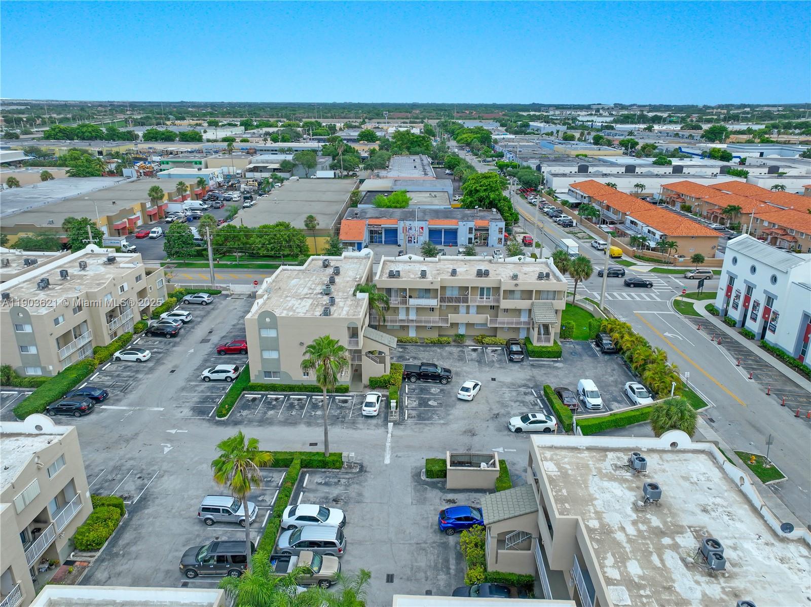 EL PARAISO AT HIALEAH CON - Residential