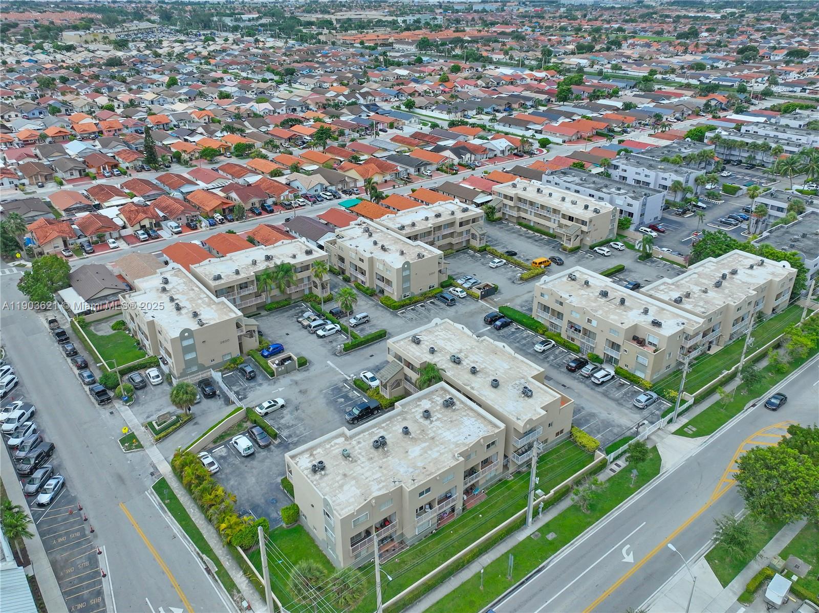 EL PARAISO AT HIALEAH CON - Residential
