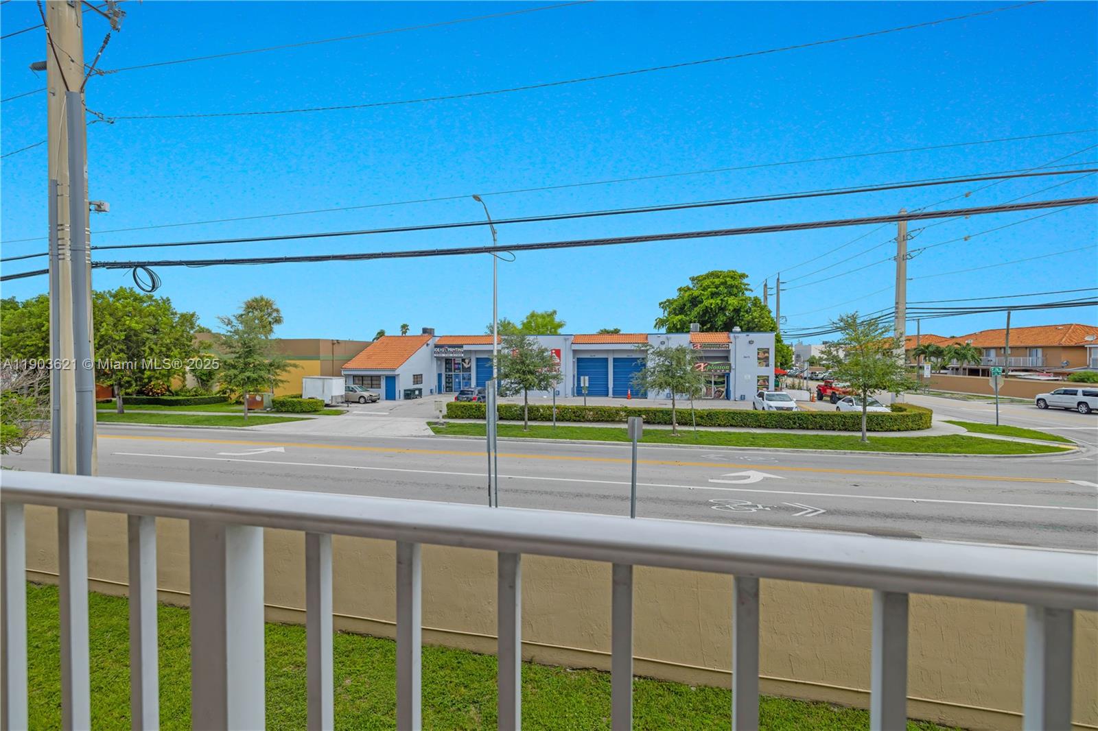 EL PARAISO AT HIALEAH CON - Residential