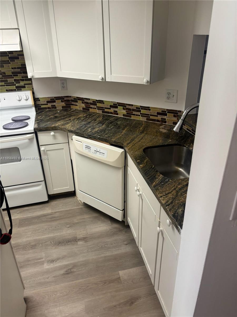 2837 N Course Dr 103