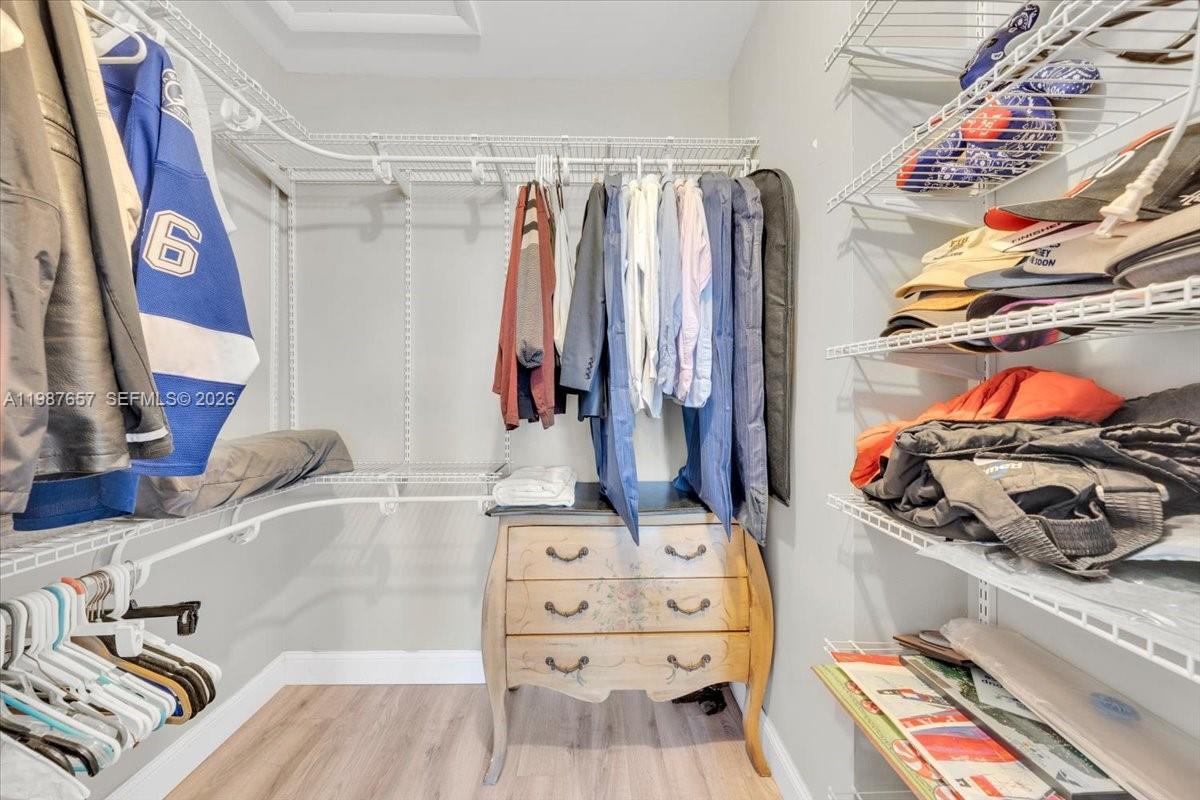 CONTINENTAL HOMES TOWNHOU - Residential