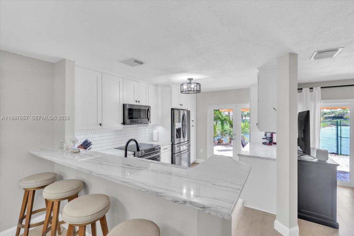 CONTINENTAL HOMES TOWNHOU - Residential