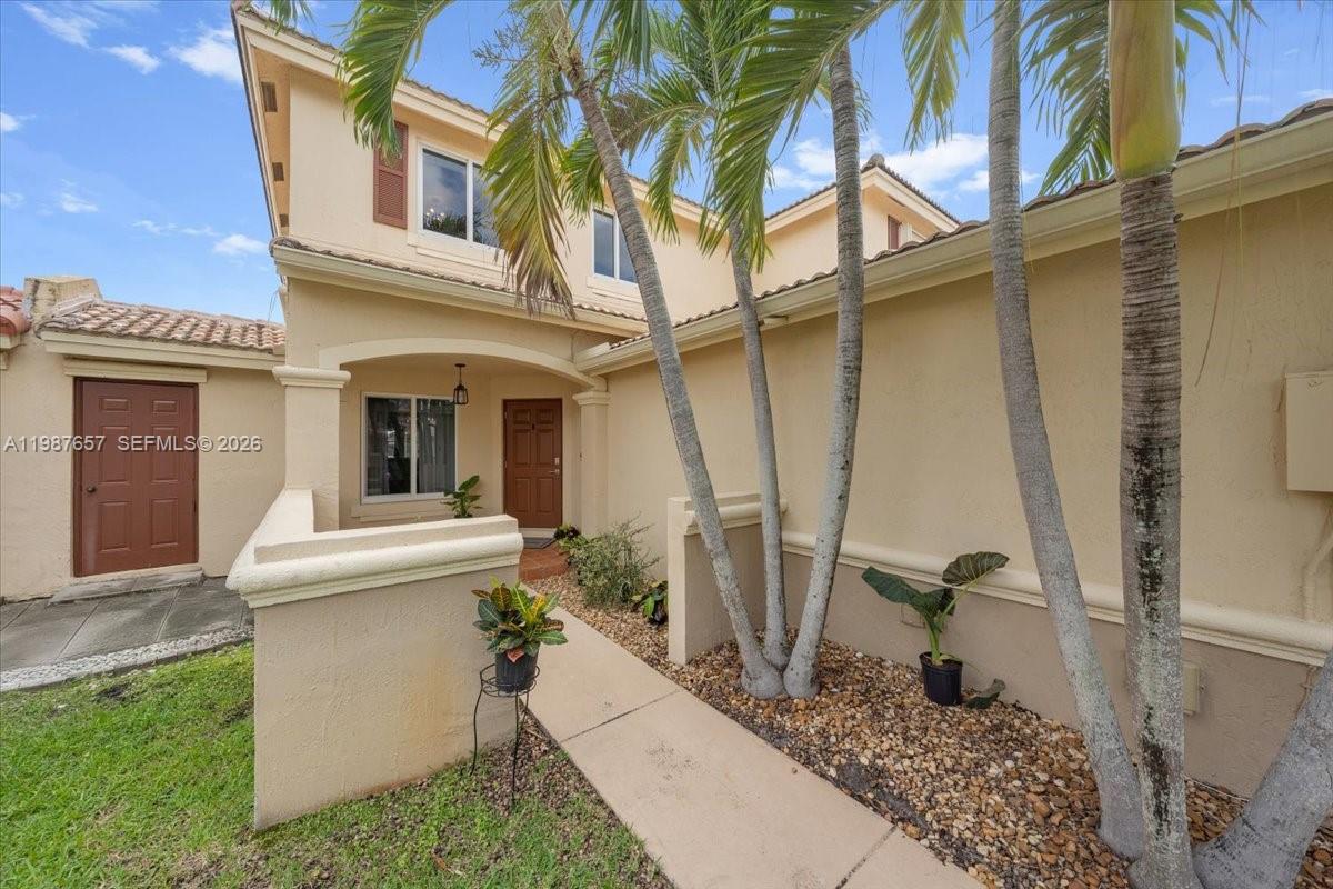 CONTINENTAL HOMES TOWNHOU - Residential