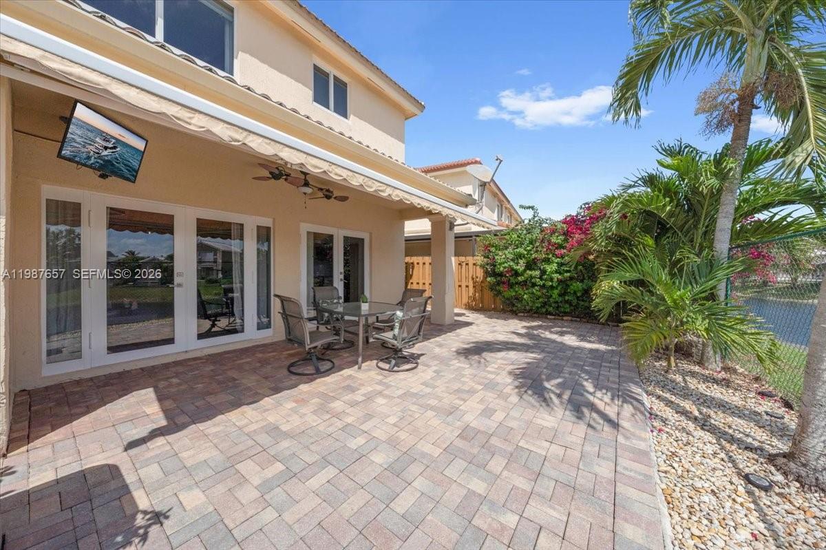 CONTINENTAL HOMES TOWNHOU - Residential