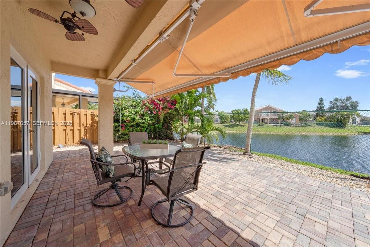 CONTINENTAL HOMES TOWNHOU - Residential