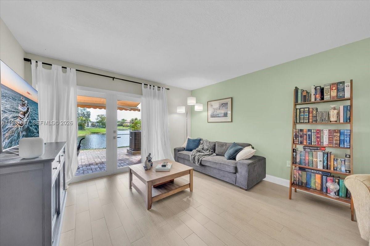 CONTINENTAL HOMES TOWNHOU - Residential