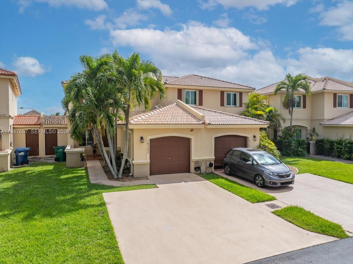 CONTINENTAL HOMES TOWNHOU - Residential