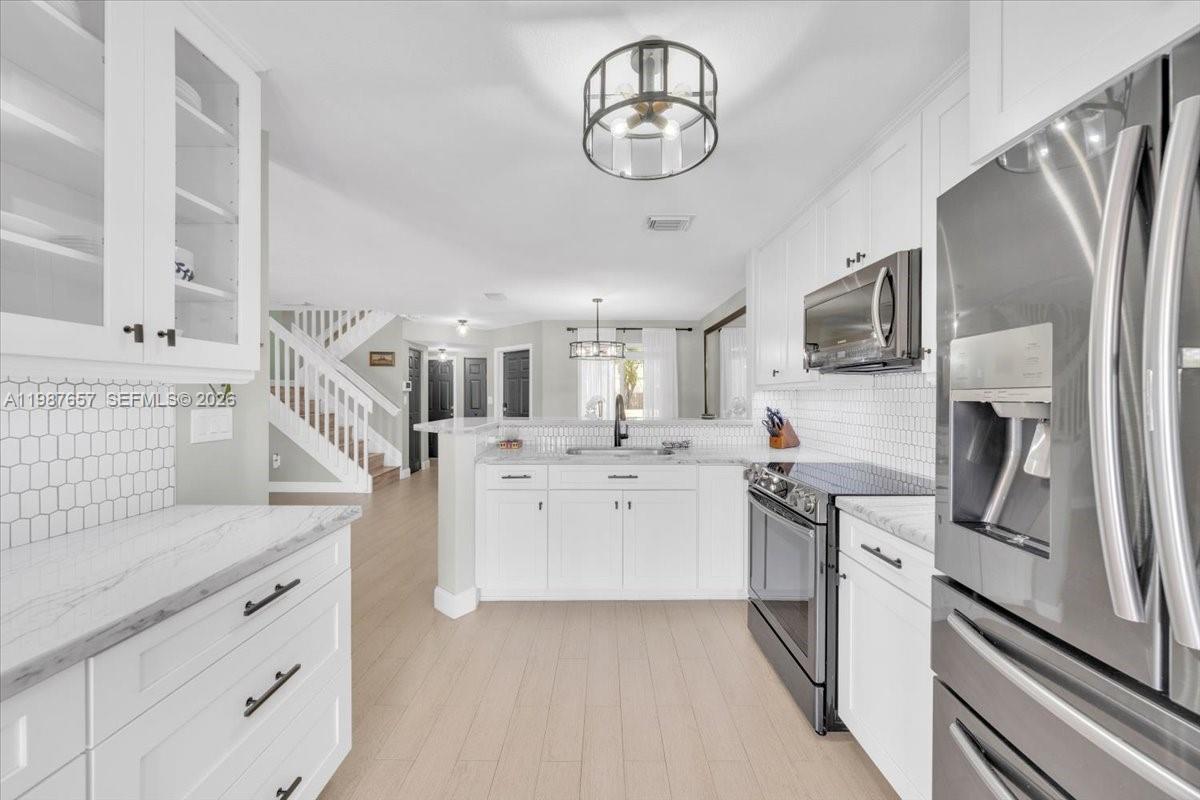 CONTINENTAL HOMES TOWNHOU - Residential