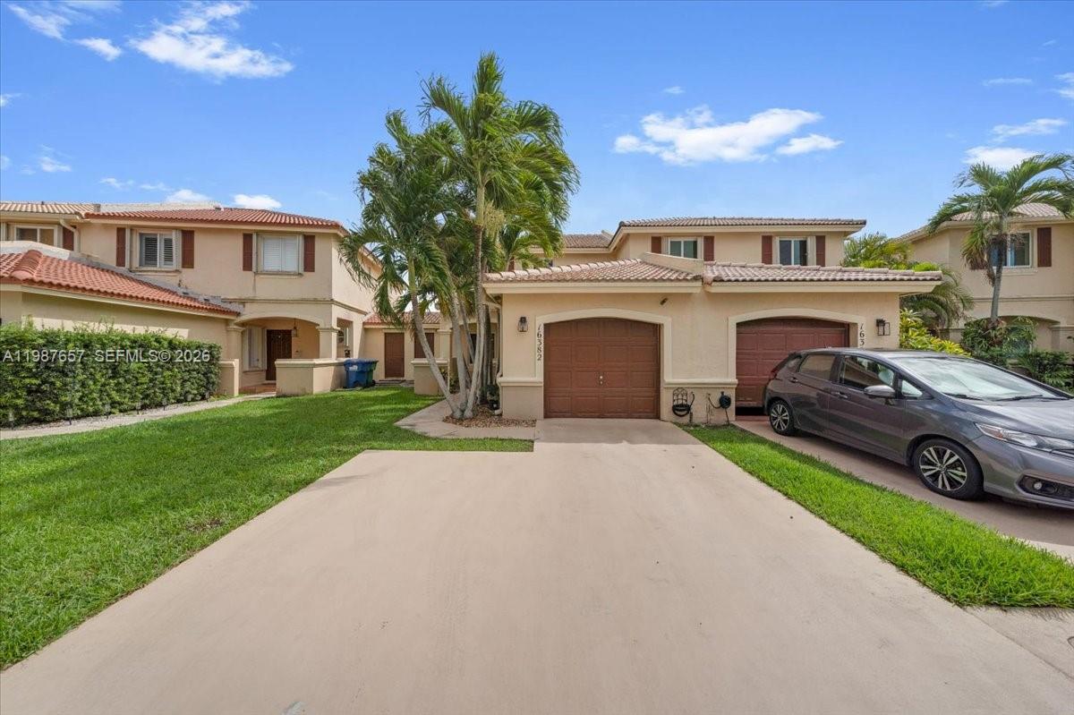 CONTINENTAL HOMES TOWNHOU - Residential