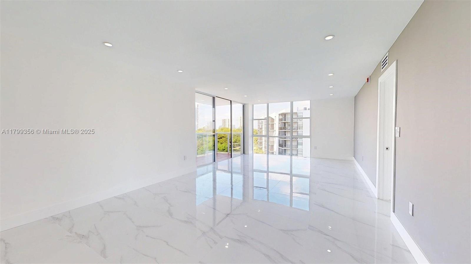 AVENTURA ELDORADO CONDO - Residential