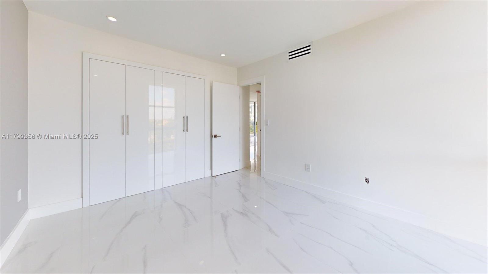 AVENTURA ELDORADO CONDO - Residential