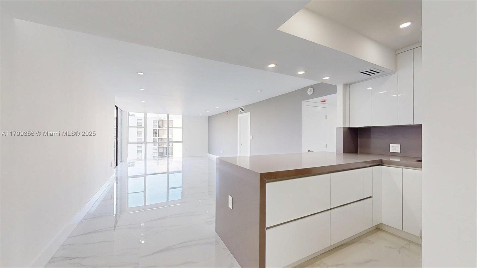 AVENTURA ELDORADO CONDO - Residential