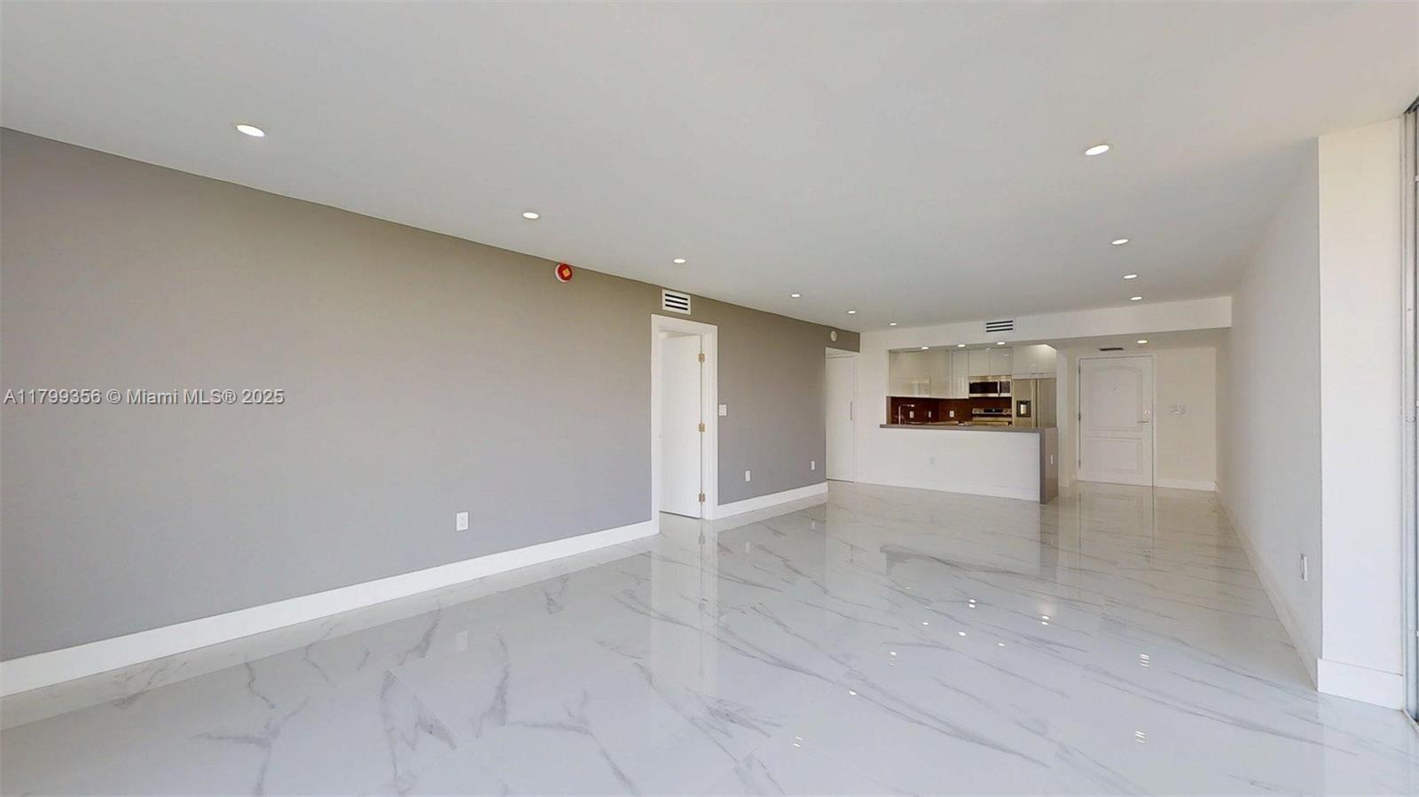 AVENTURA ELDORADO CONDO - Residential