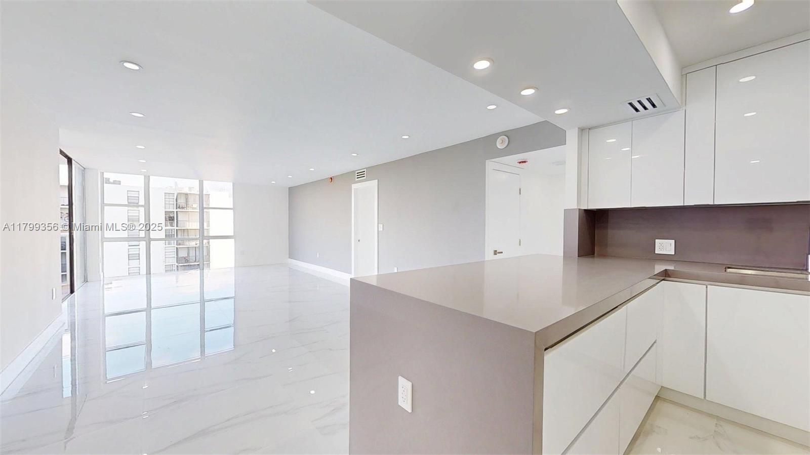 AVENTURA ELDORADO CONDO - Residential