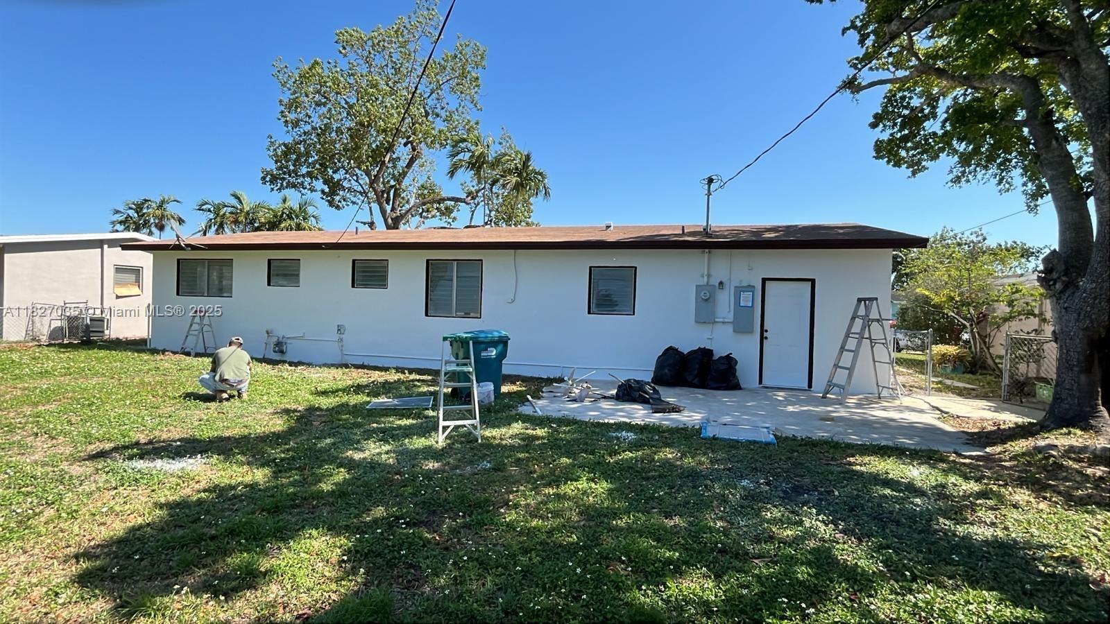 1301 NW 198th St