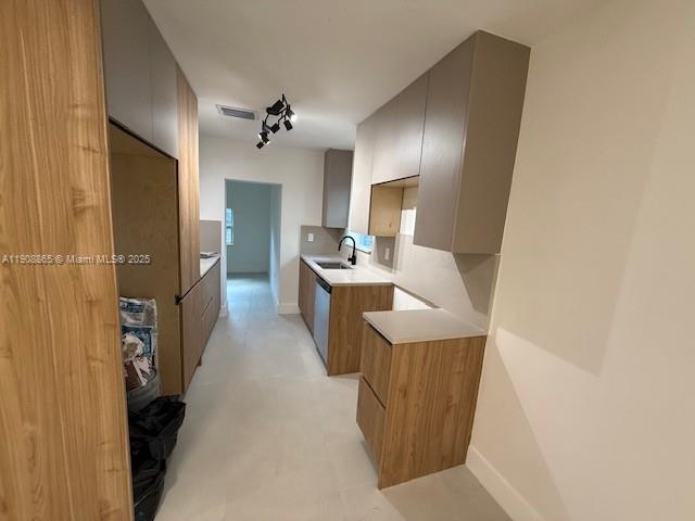 DIXIE HIGHWAY TRACK - Residential