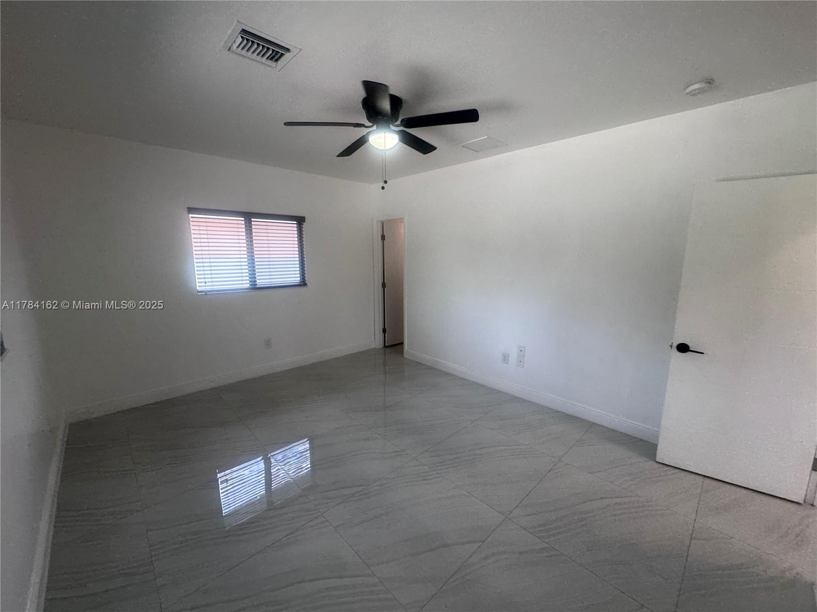 2048 NW 99th Ter 2048