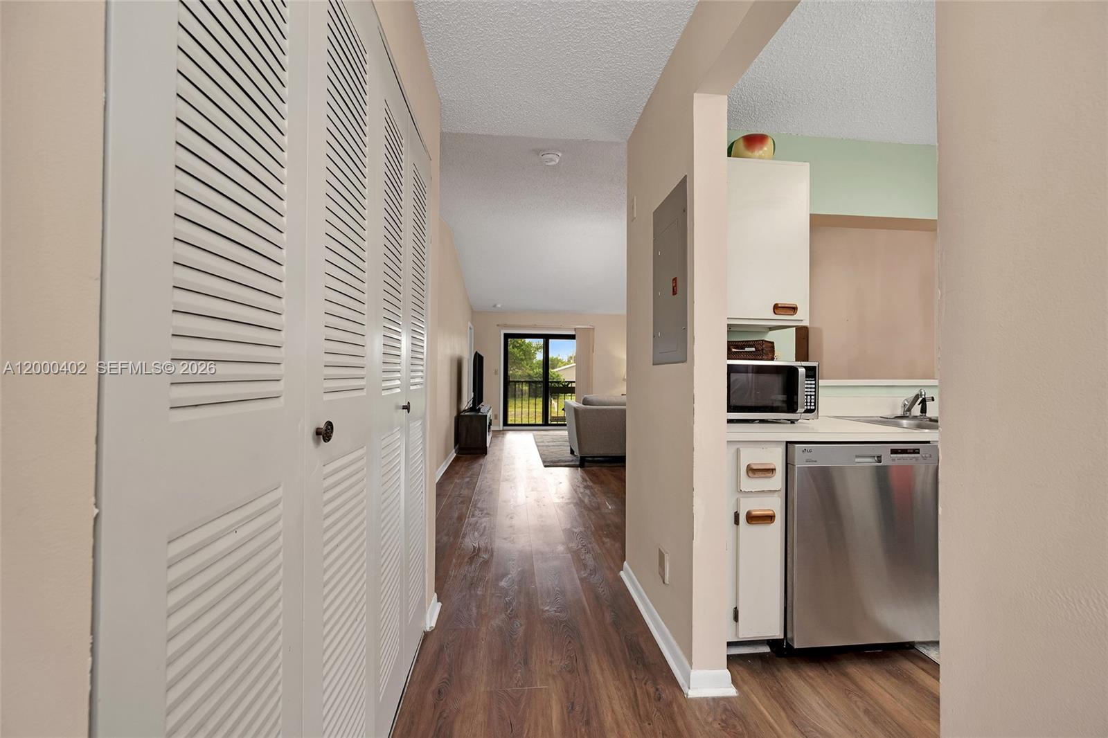 9449 Boca Cove Cir 911