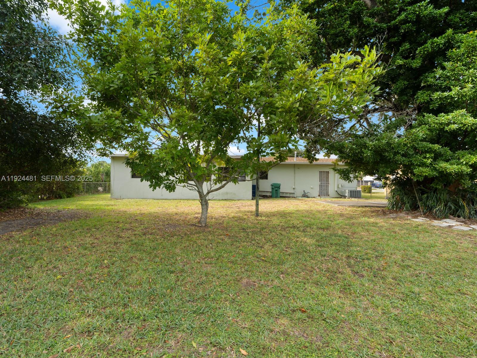 CAROL CITY GDNS 1ST ADDN - Residential