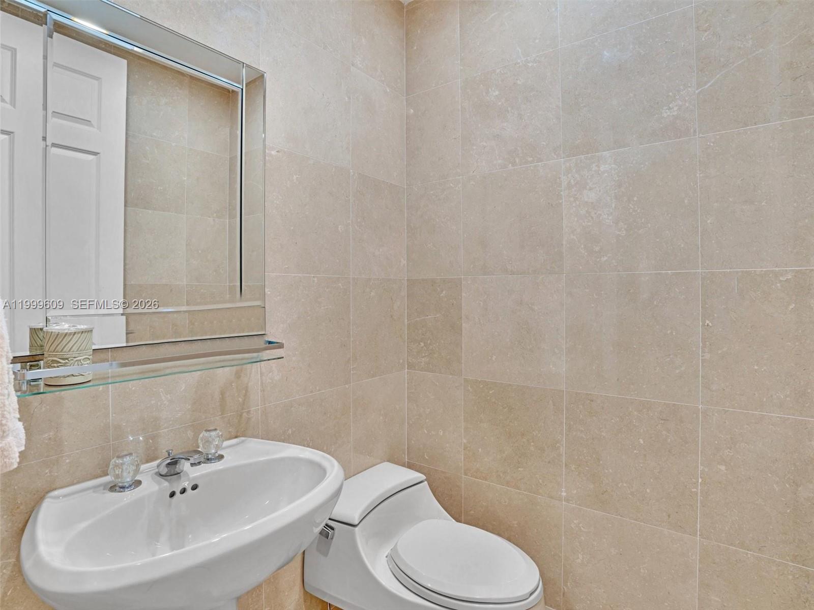 AVENTURA LAKES PHASE 1 - Residential