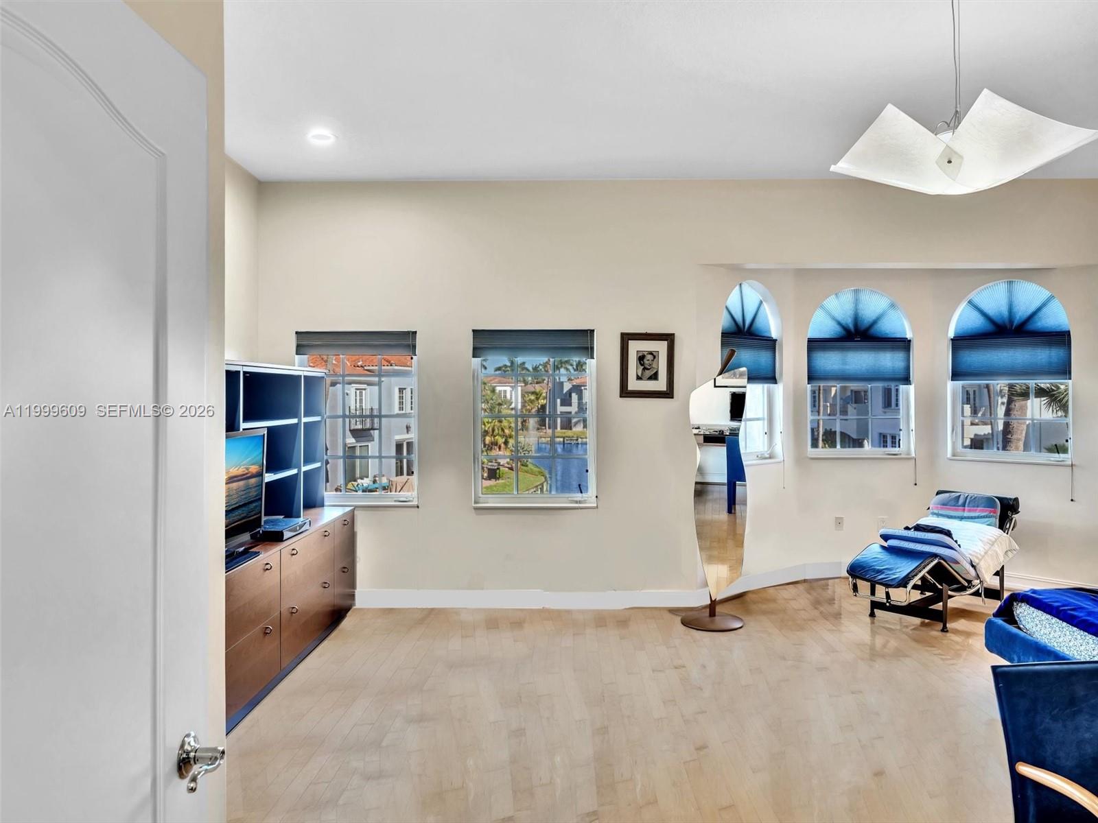 AVENTURA LAKES PHASE 1 - Residential