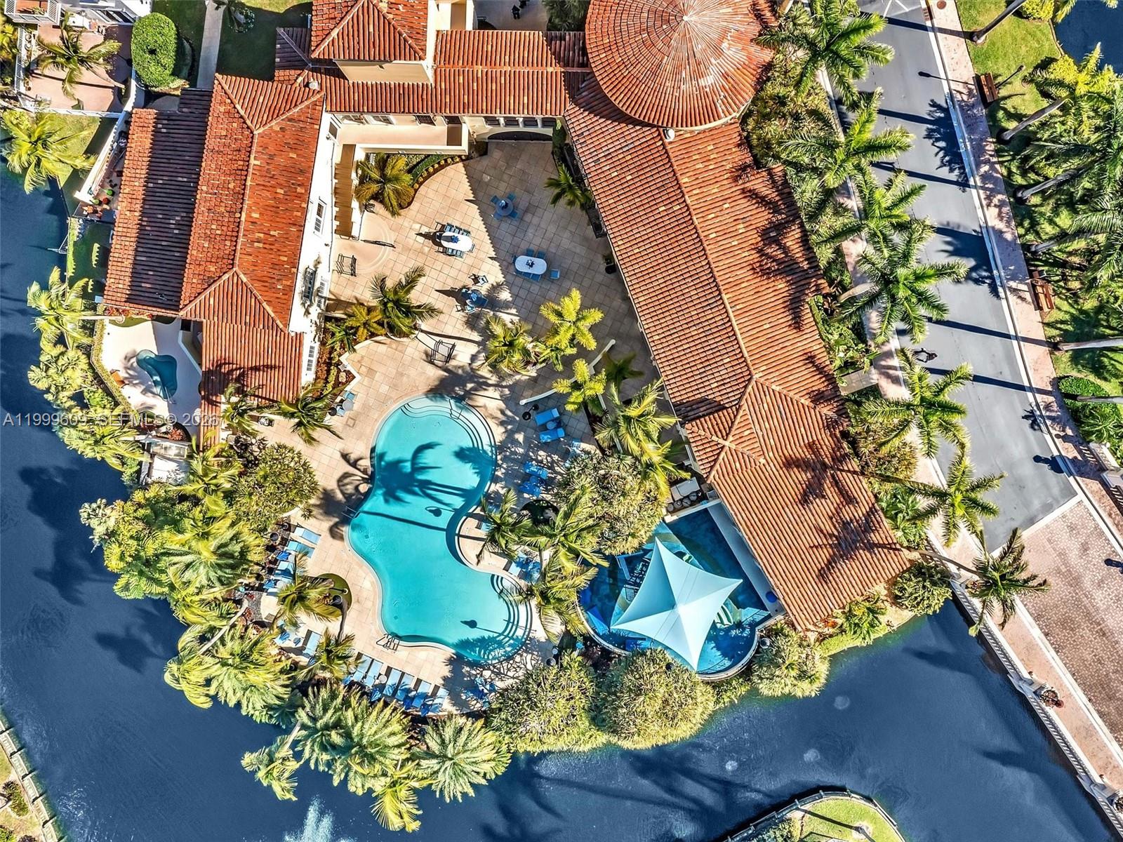 AVENTURA LAKES PHASE 1 - Residential