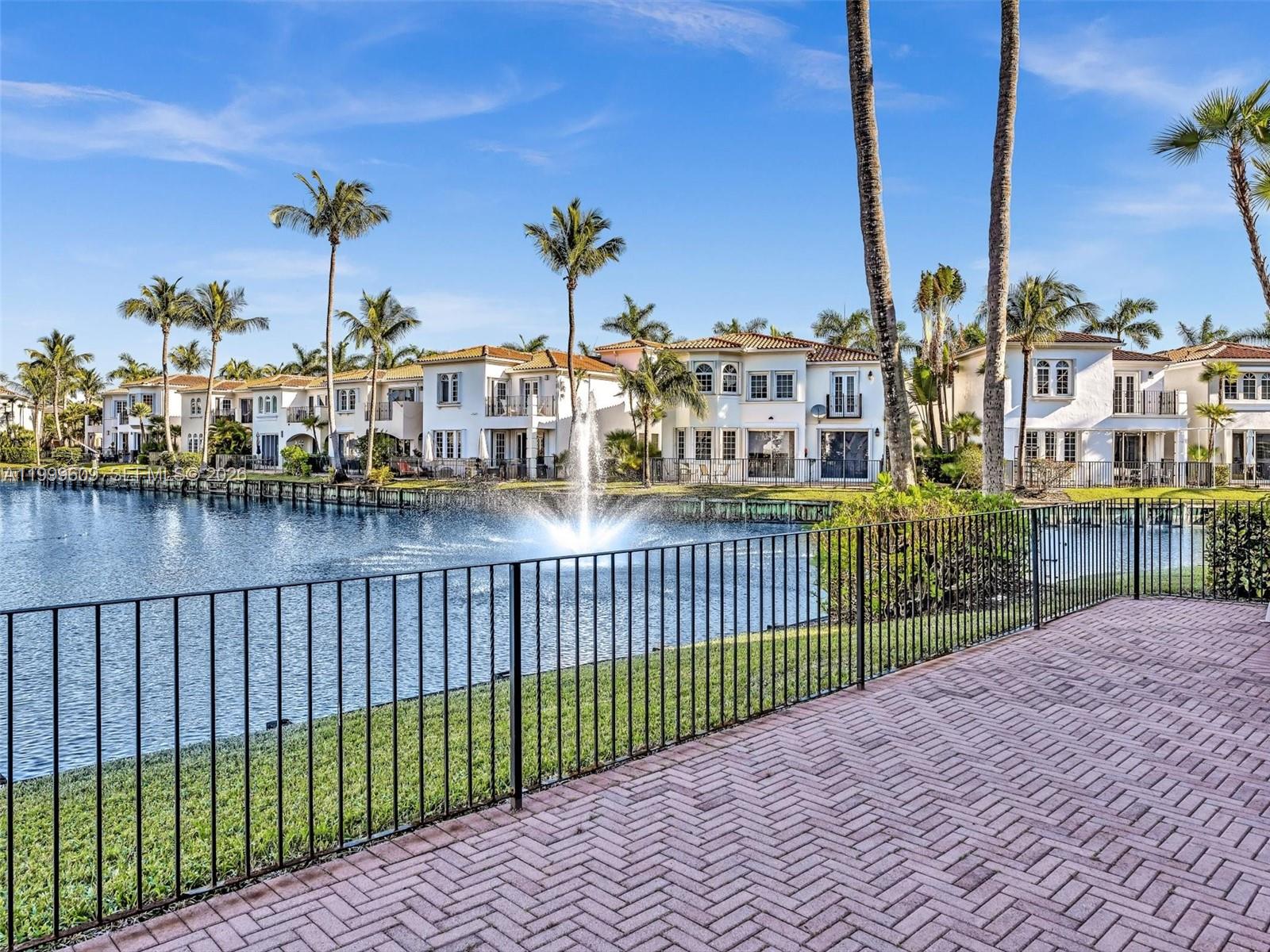 AVENTURA LAKES PHASE 1 - Residential