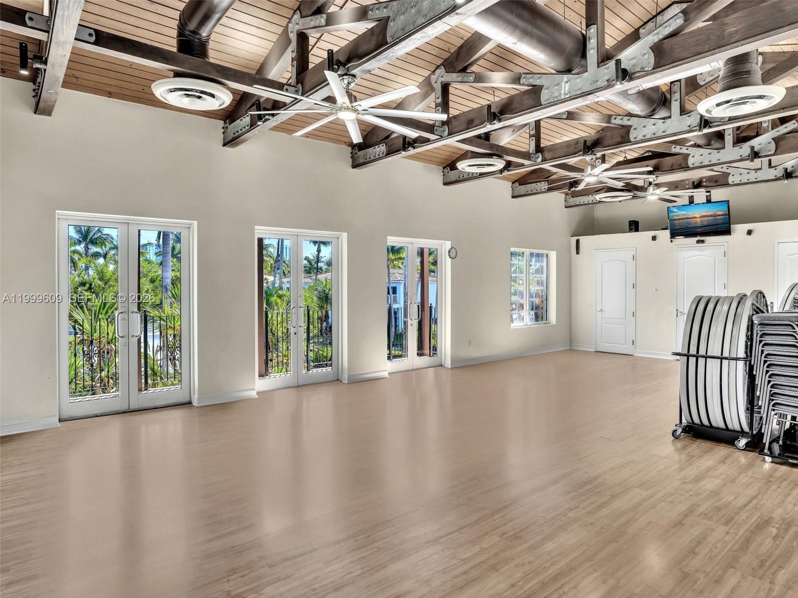 AVENTURA LAKES PHASE 1 - Residential