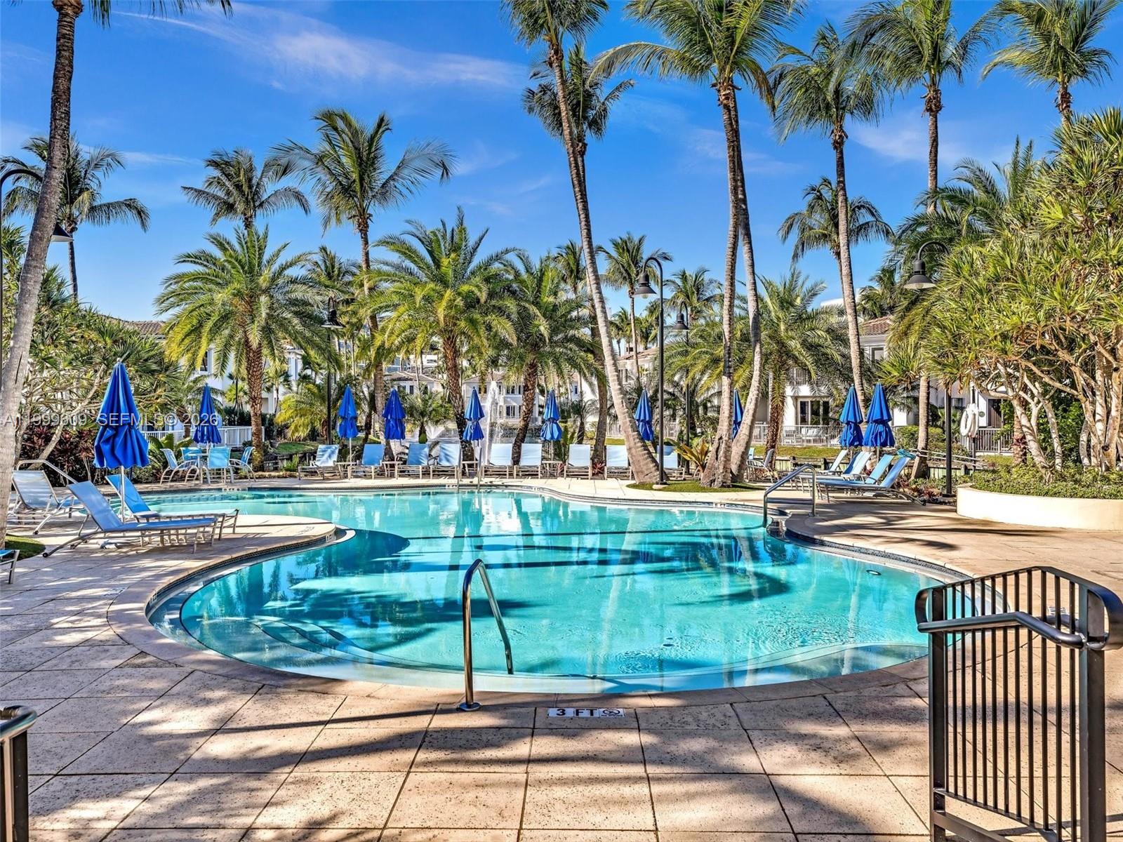 AVENTURA LAKES PHASE 1 - Residential