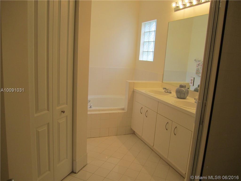 Costa Verde Sec 02 - Residential Lease