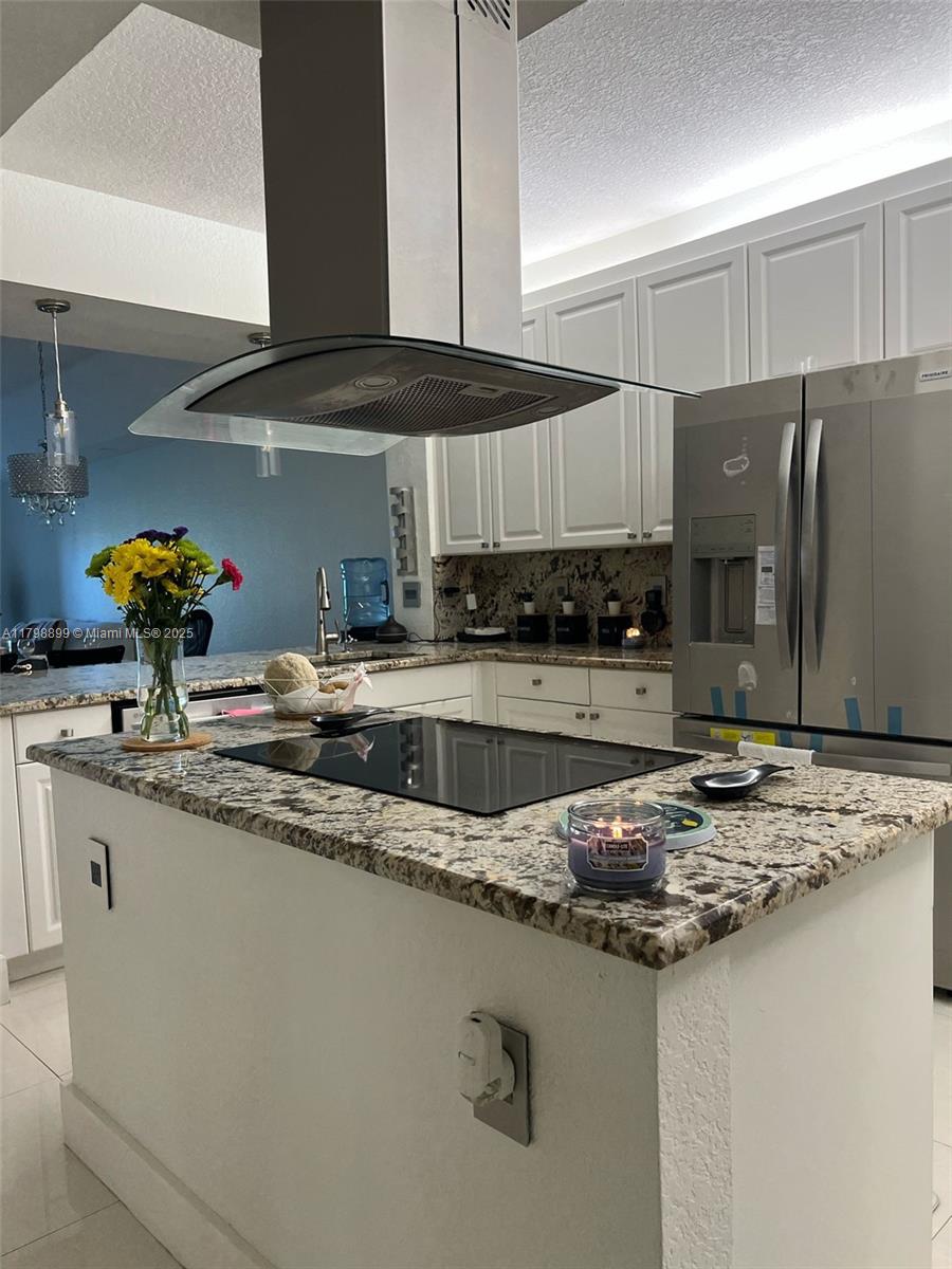 10710 NW 66th St 106