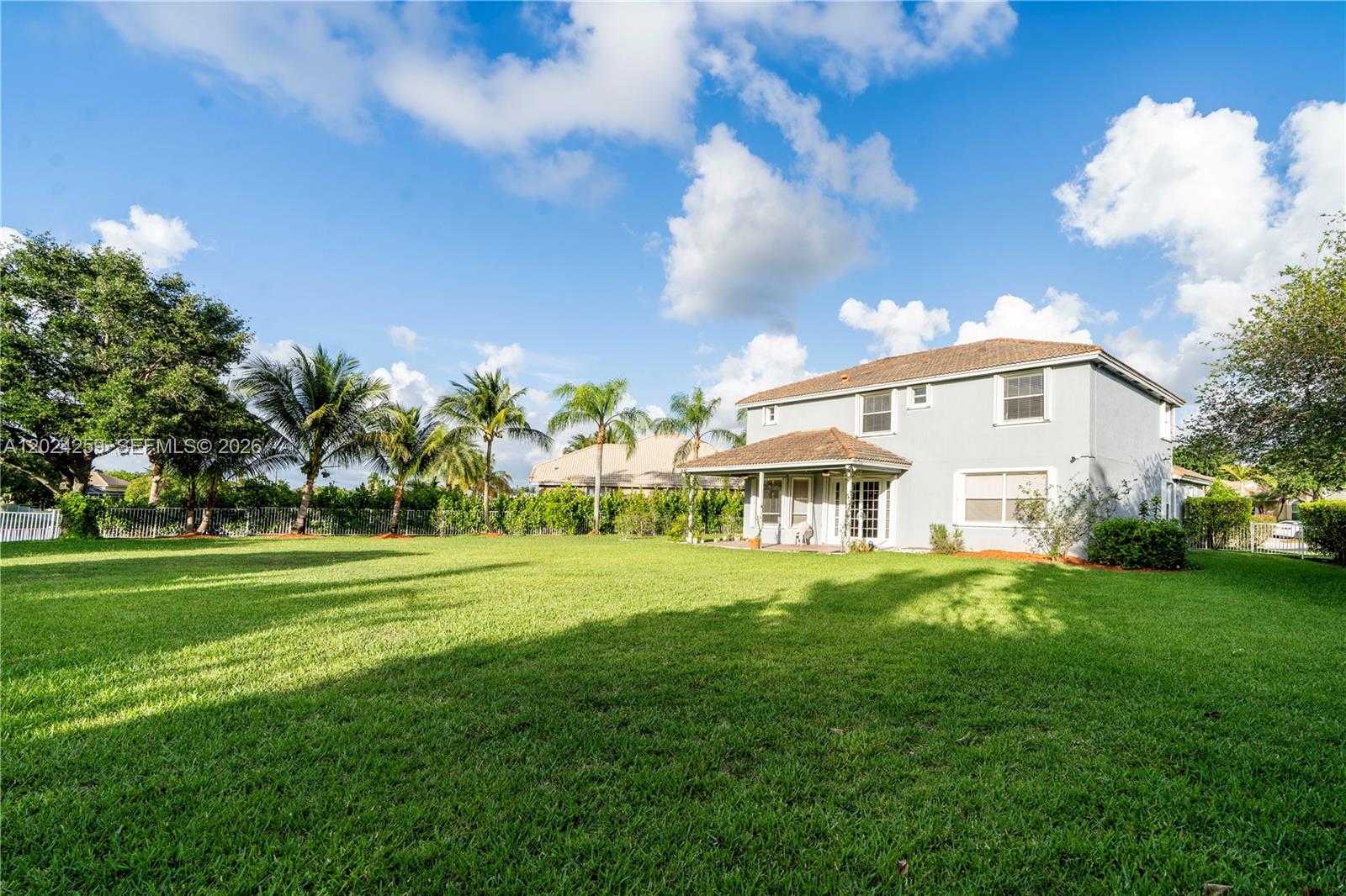 PEMBROKE FALLS-PHASE 4A - Residential Lease