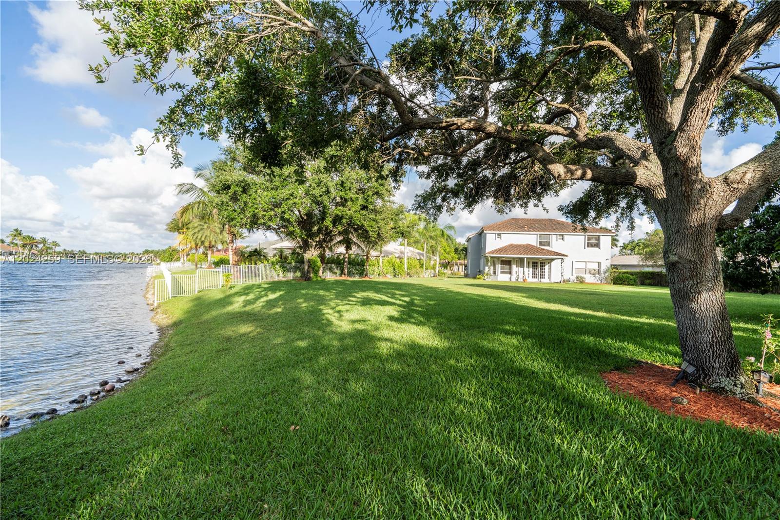 PEMBROKE FALLS-PHASE 4A - Residential Lease