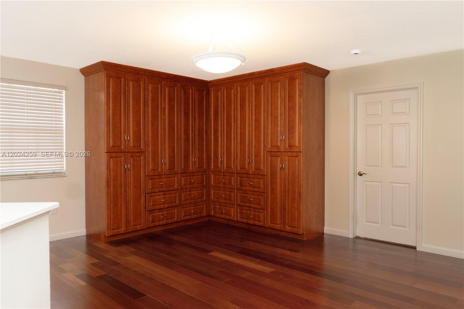 PEMBROKE FALLS-PHASE 4A - Residential Lease