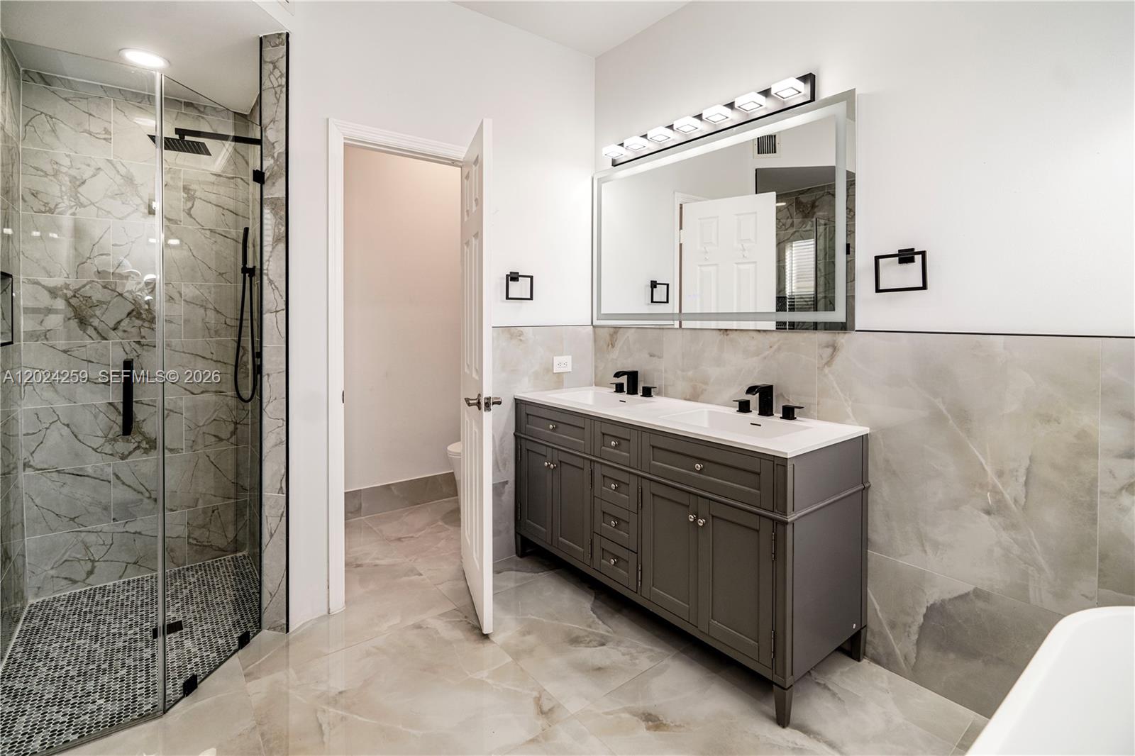 PEMBROKE FALLS-PHASE 4A - Residential Lease