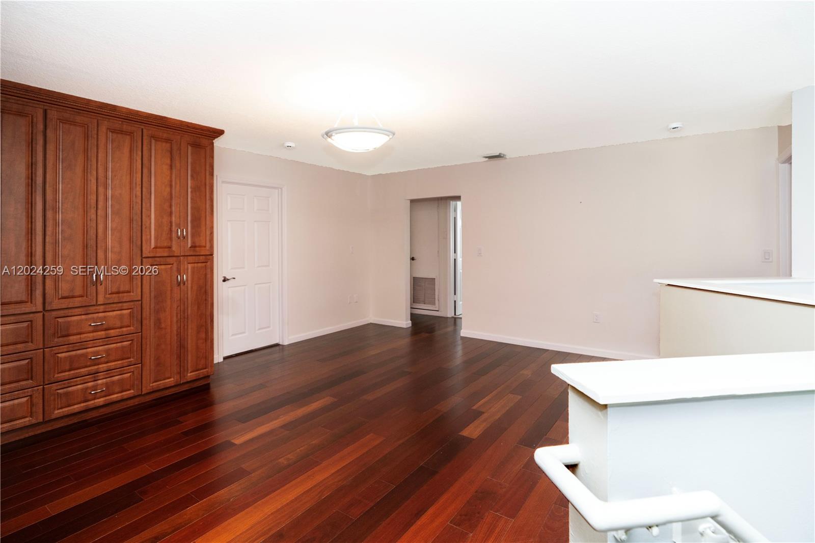 PEMBROKE FALLS-PHASE 4A - Residential Lease