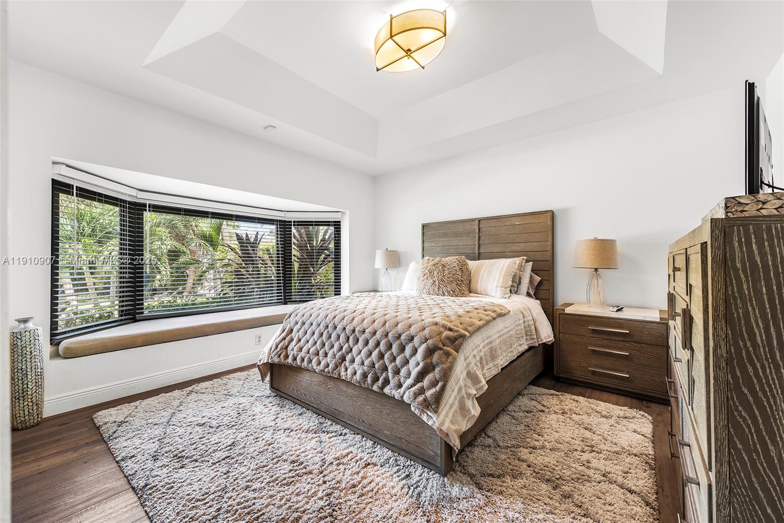 EASTERN SHORES 1ST ADDN - Residential