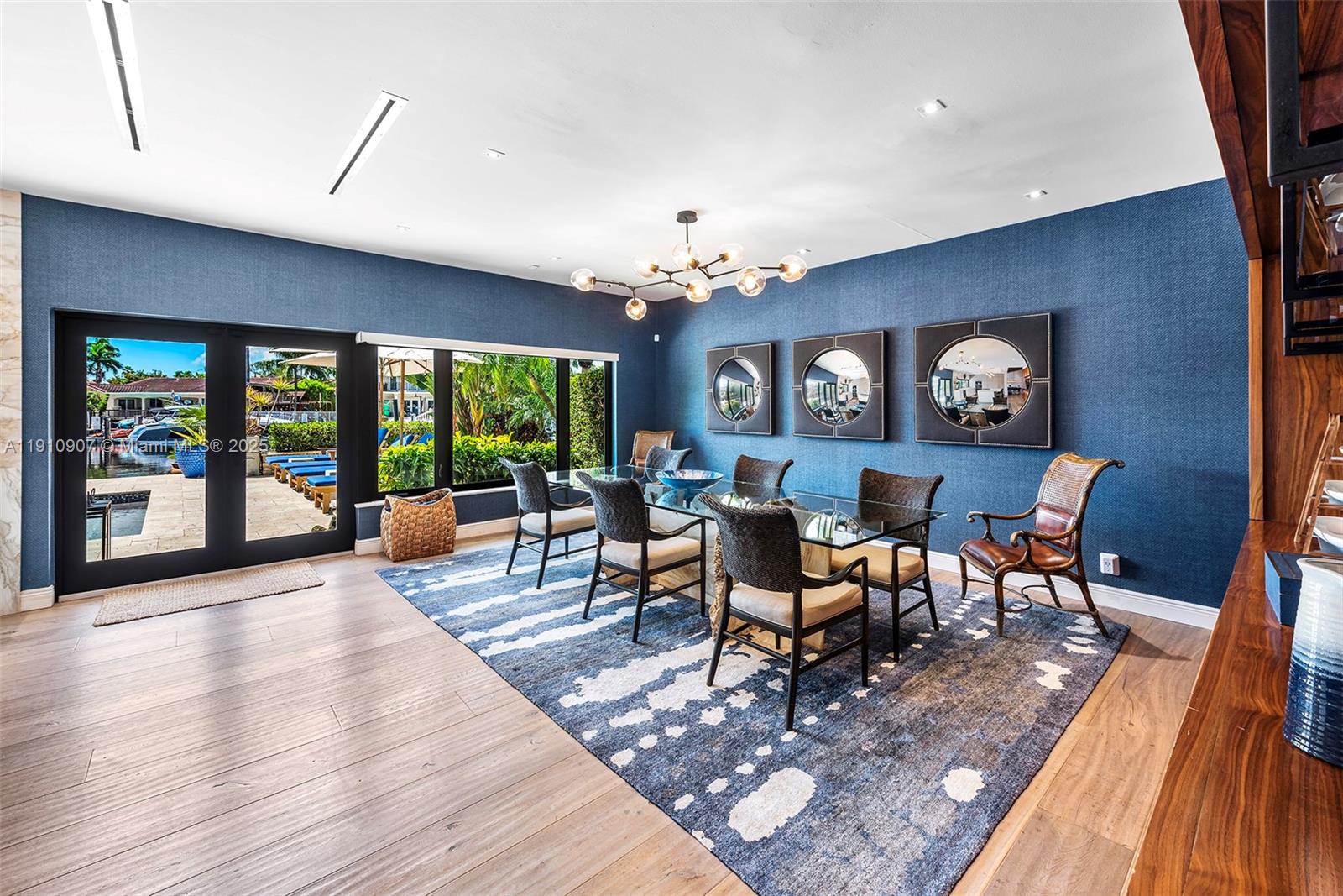 EASTERN SHORES 1ST ADDN - Residential