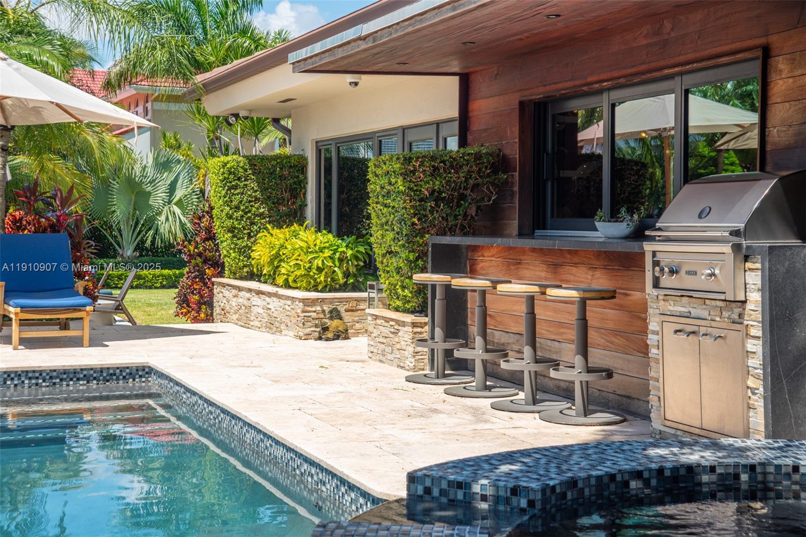 EASTERN SHORES 1ST ADDN - Residential