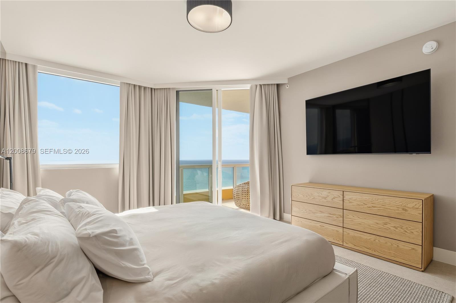 ACQUALINA OCEAN RESIDENCE - Residential