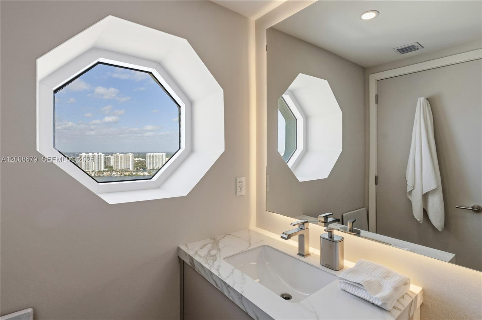 ACQUALINA OCEAN RESIDENCE - Residential