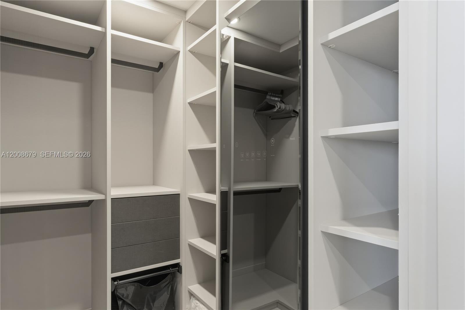 ACQUALINA OCEAN RESIDENCE - Residential