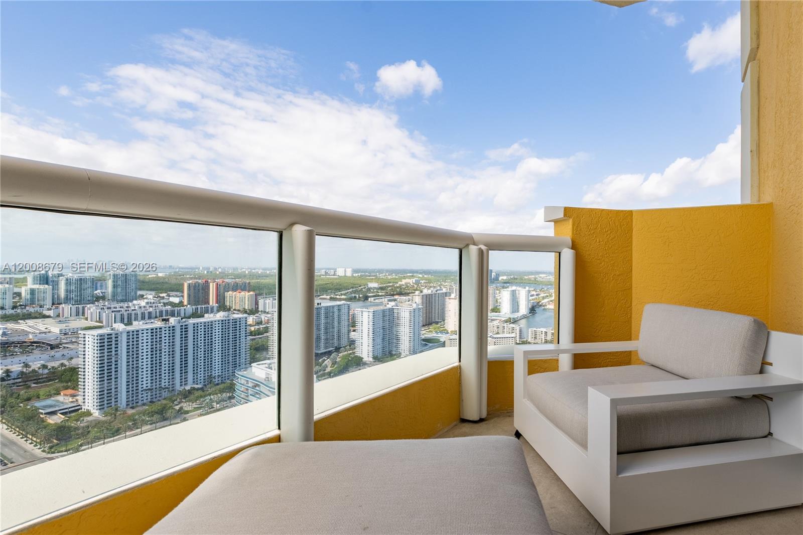 ACQUALINA OCEAN RESIDENCE - Residential