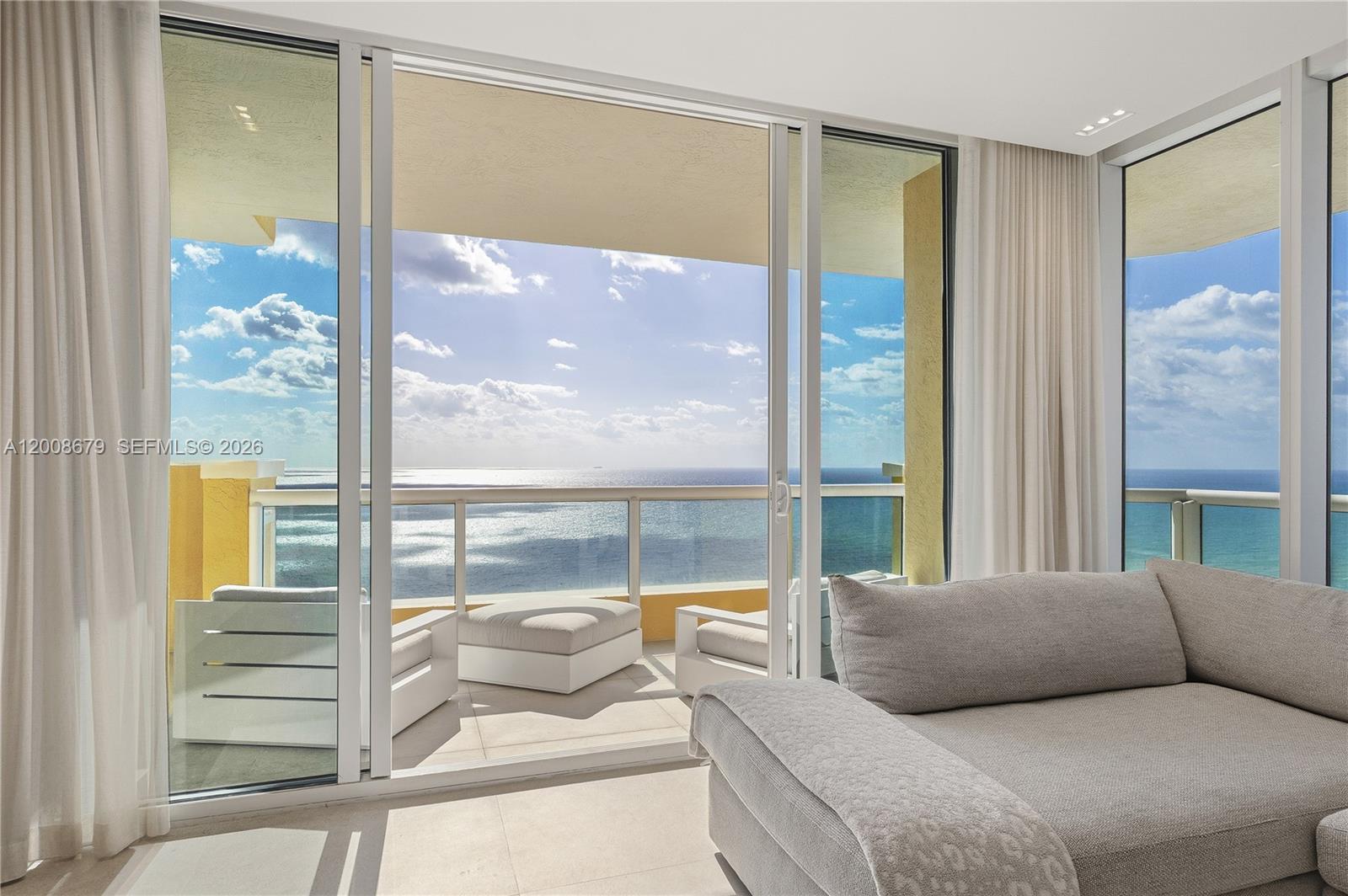 ACQUALINA OCEAN RESIDENCE - Residential