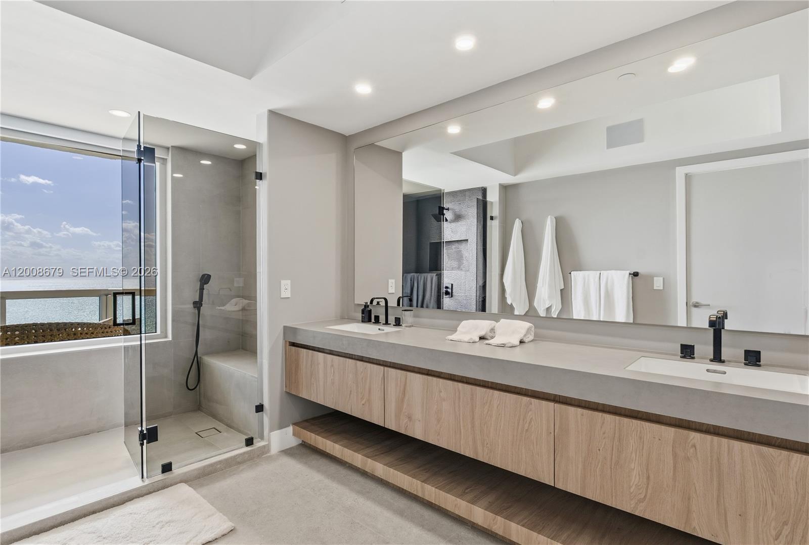 ACQUALINA OCEAN RESIDENCE - Residential