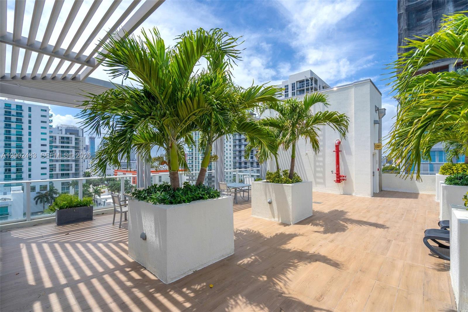 26 EDGEWATER CONDO - Residential Lease