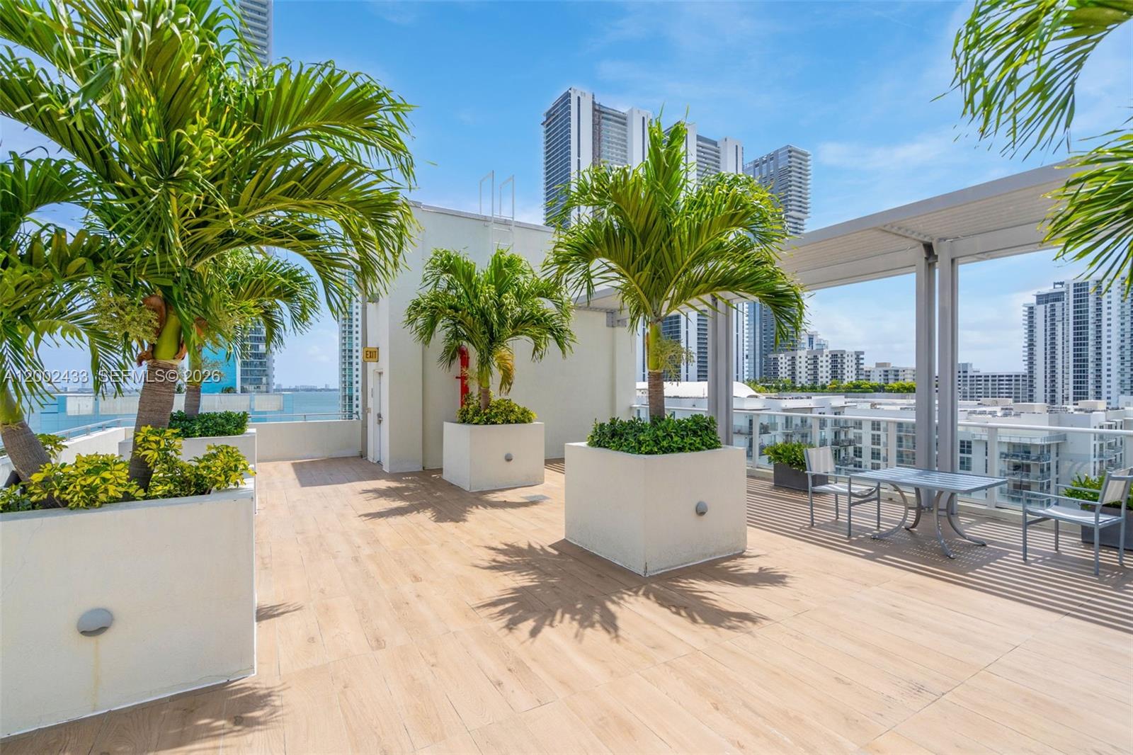 26 EDGEWATER CONDO - Residential Lease